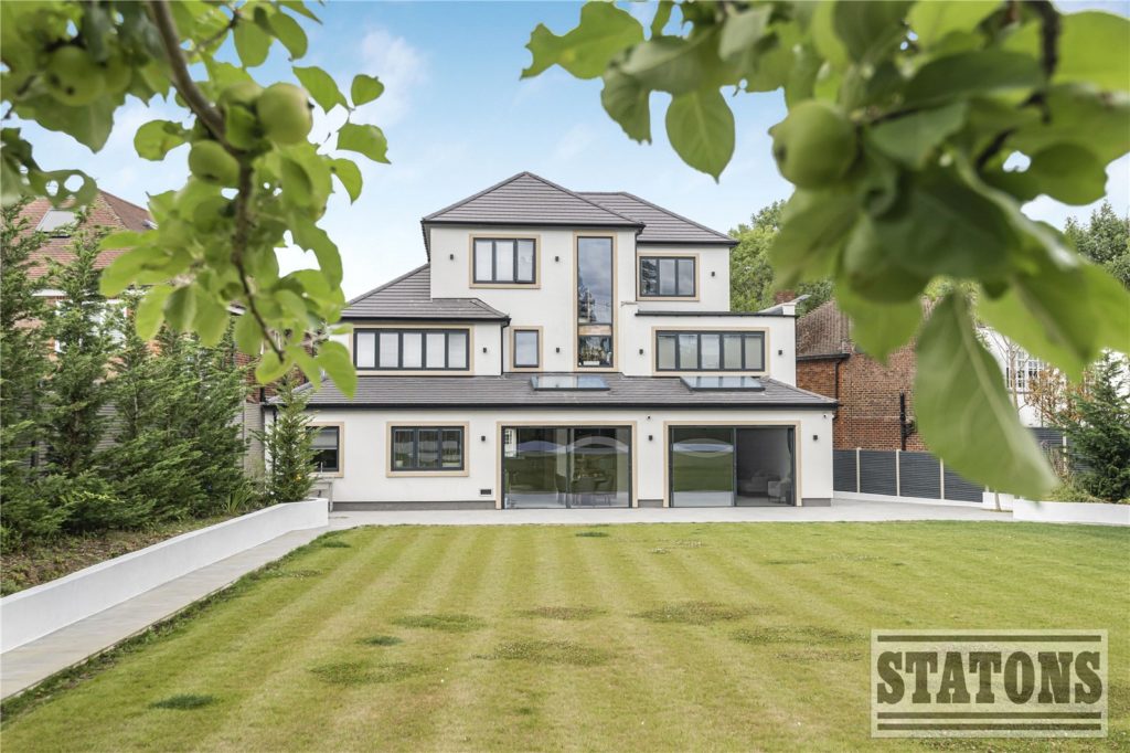 Kingwell Road, Hadley Wood