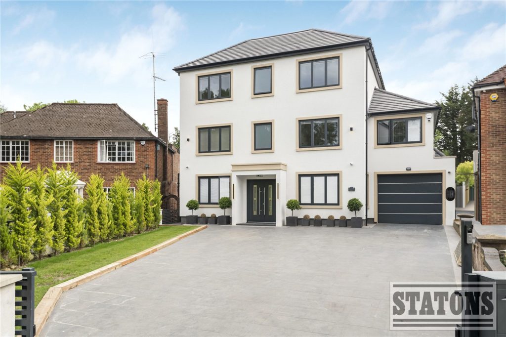 Kingwell Road, Hadley Wood