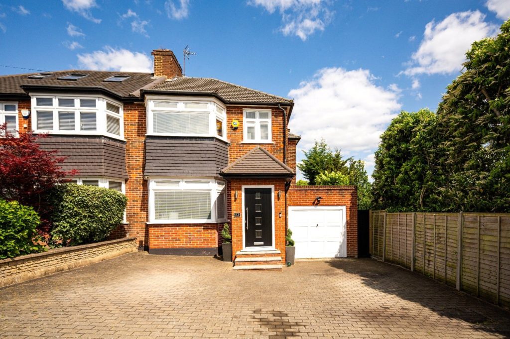 Curthwaite Gardens, Enfield