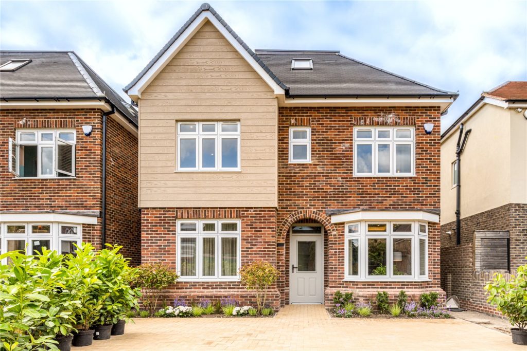 Spring Court Road, Enfield