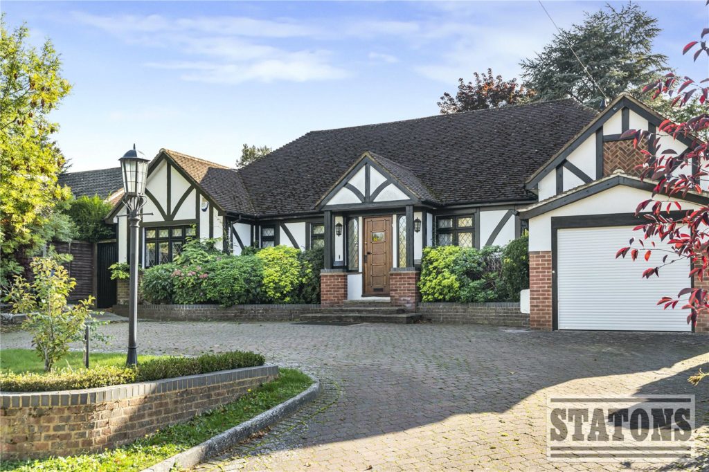 The Warren, Radlett