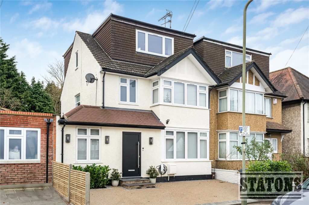 Kings Road, Barnet