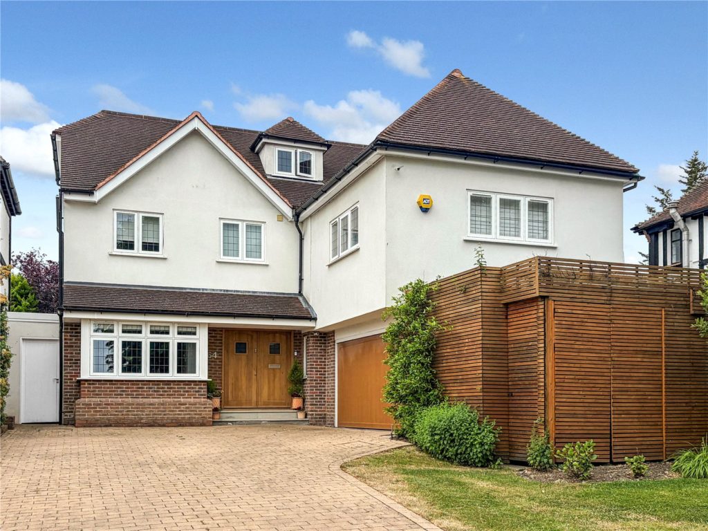 Lancaster Avenue, Hadley Wood