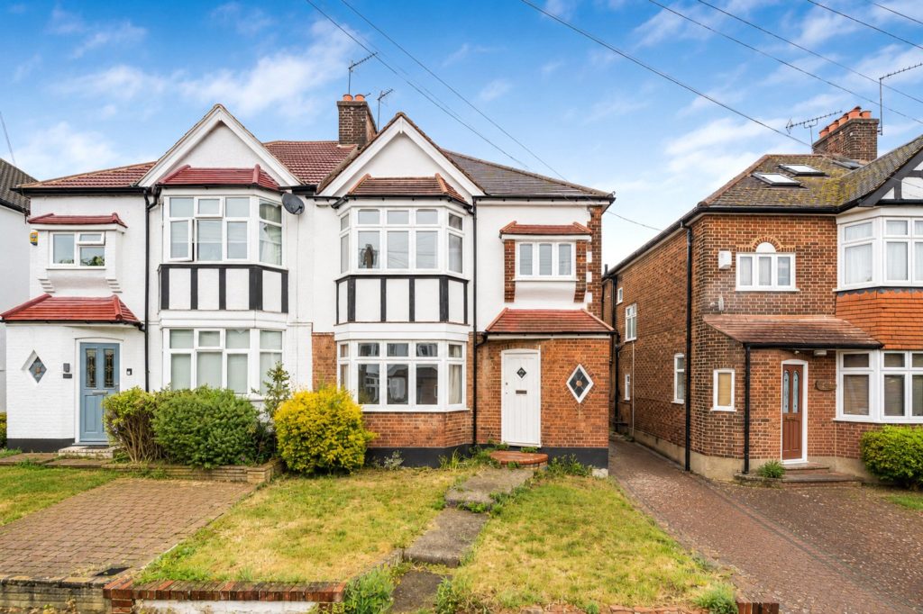Laurel Way, London