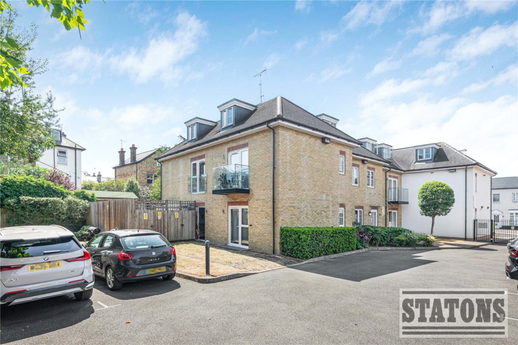 Plantagenet Road, Barnet