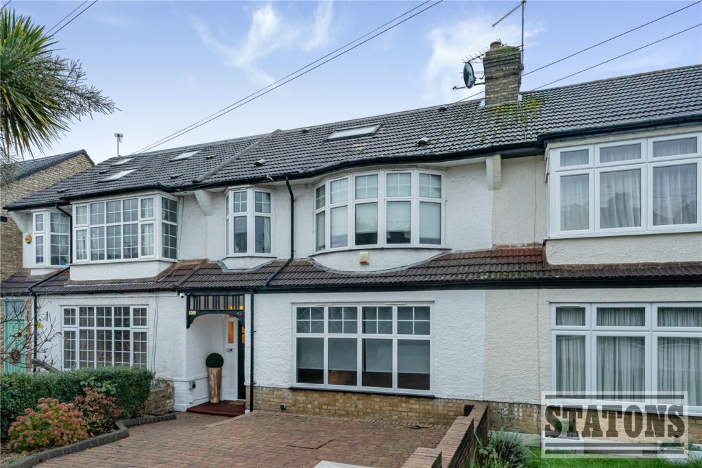 Eton Avenue, Barnet