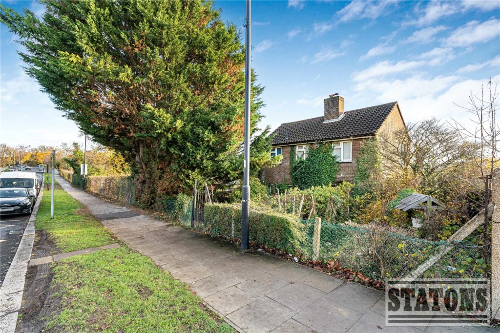 Chaseville Park Road, London