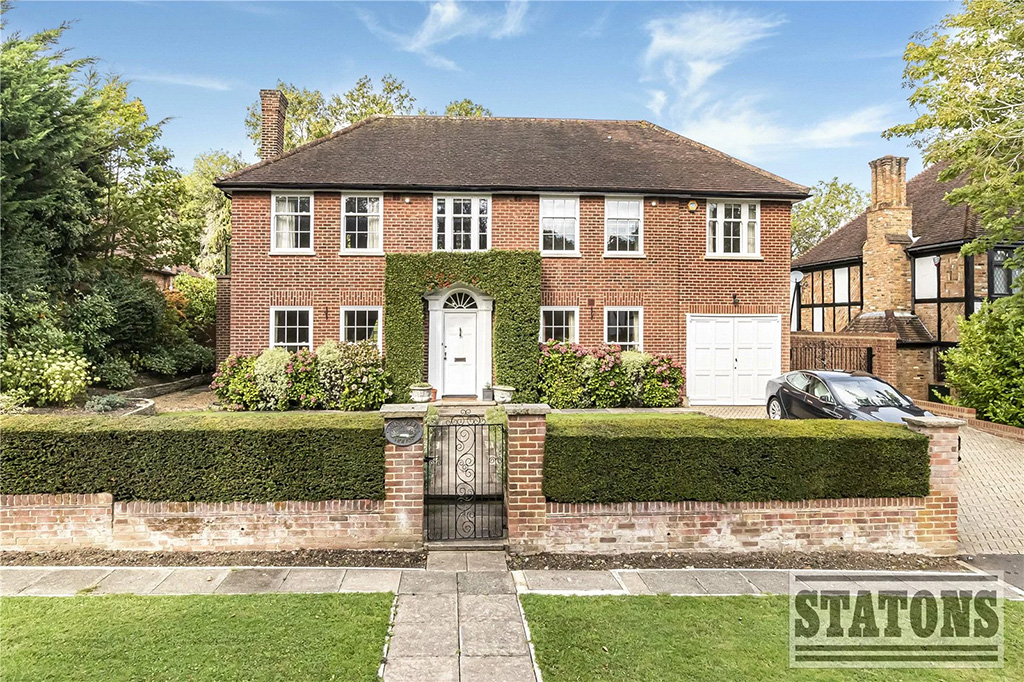 Northcliffe Drive, Totteridge