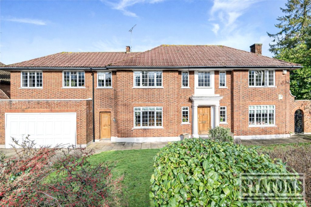 Harmsworth Way, Totteridge