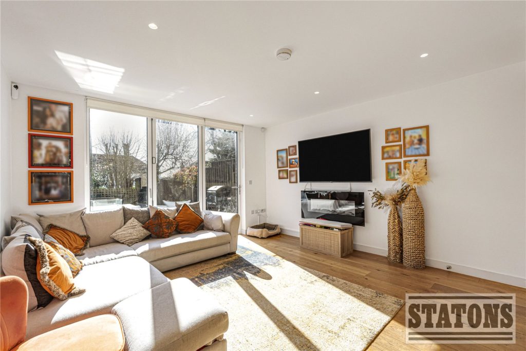 Lion Yard, High Barnet