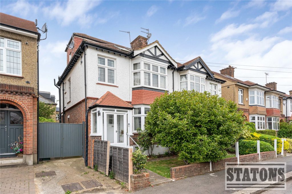 Woodville Road, New Barnet