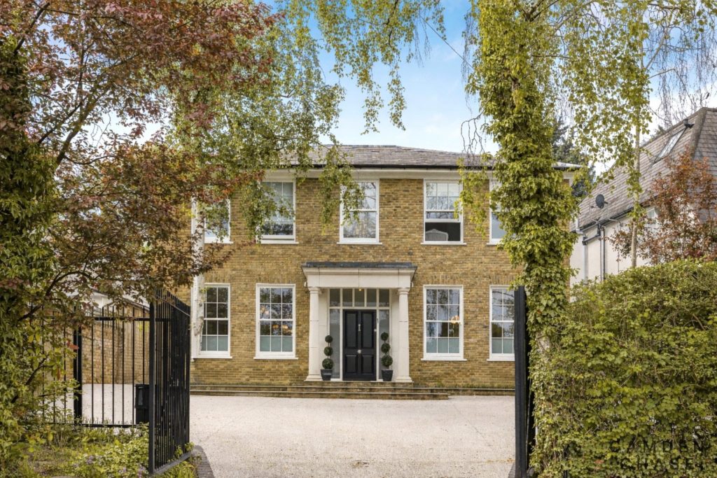 Oaklands Road, Totteridge