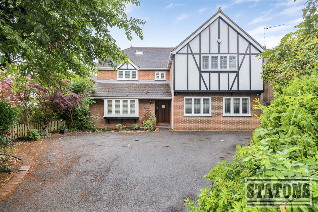 The Avenue, Potters Bar