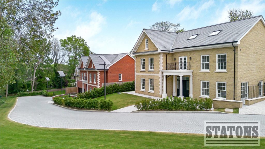 Cullinan Close, Cuffley