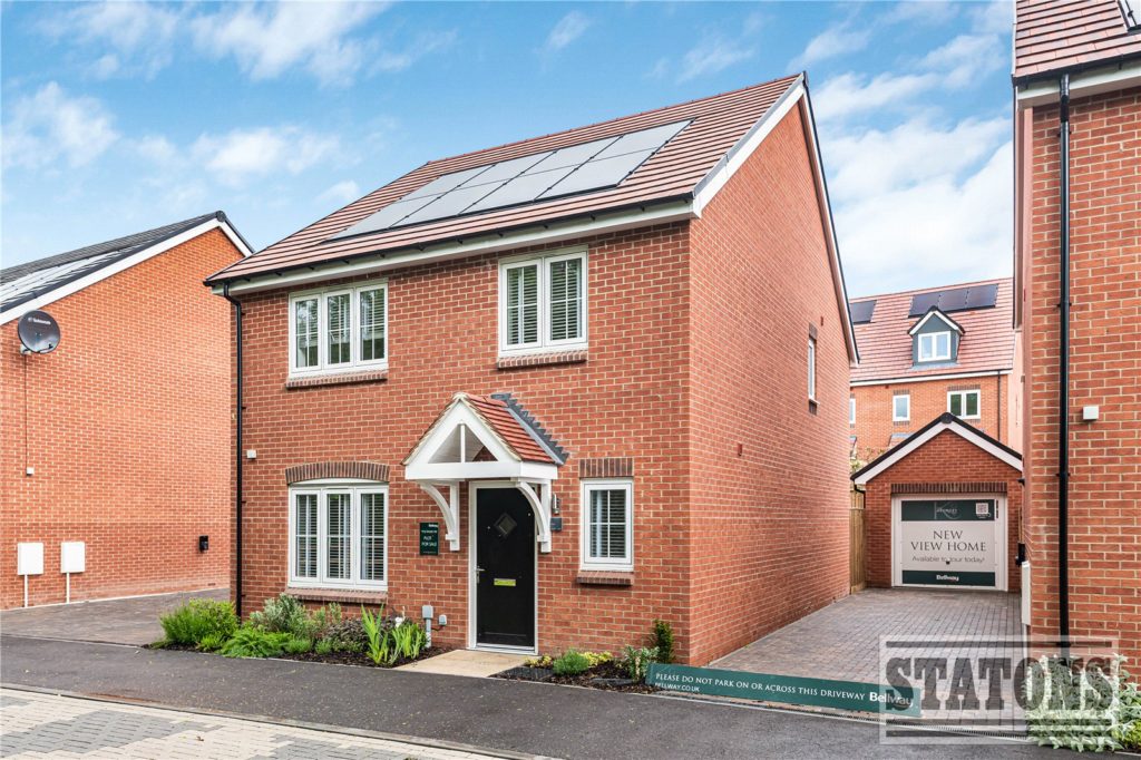 King George’s Vale, Coronation Avenue