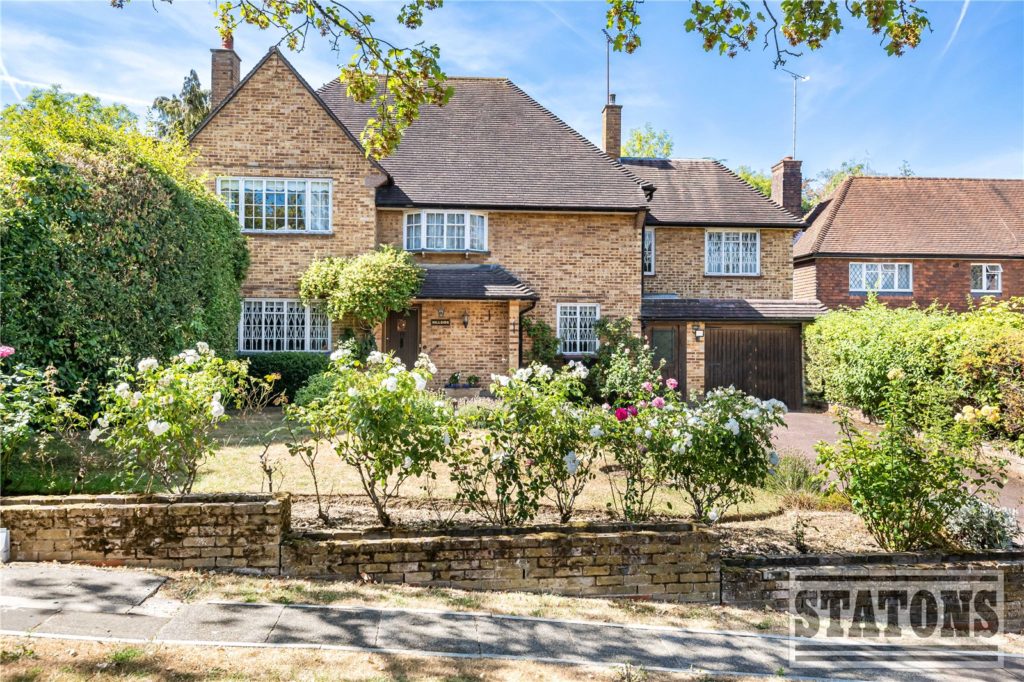 Northcliffe Drive, London