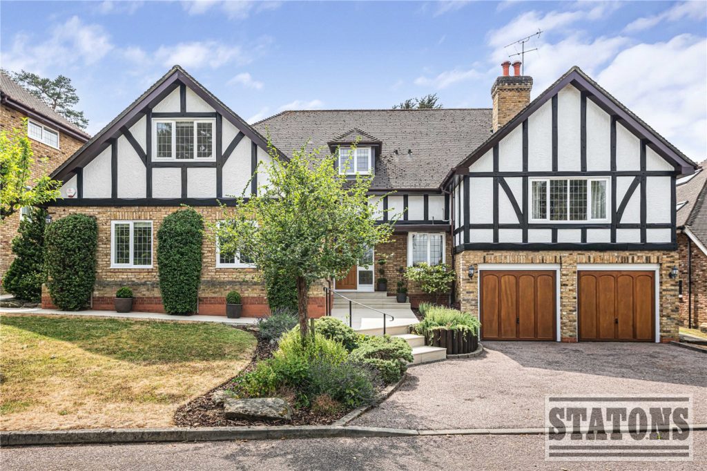 Foxes Lane, Cuffley