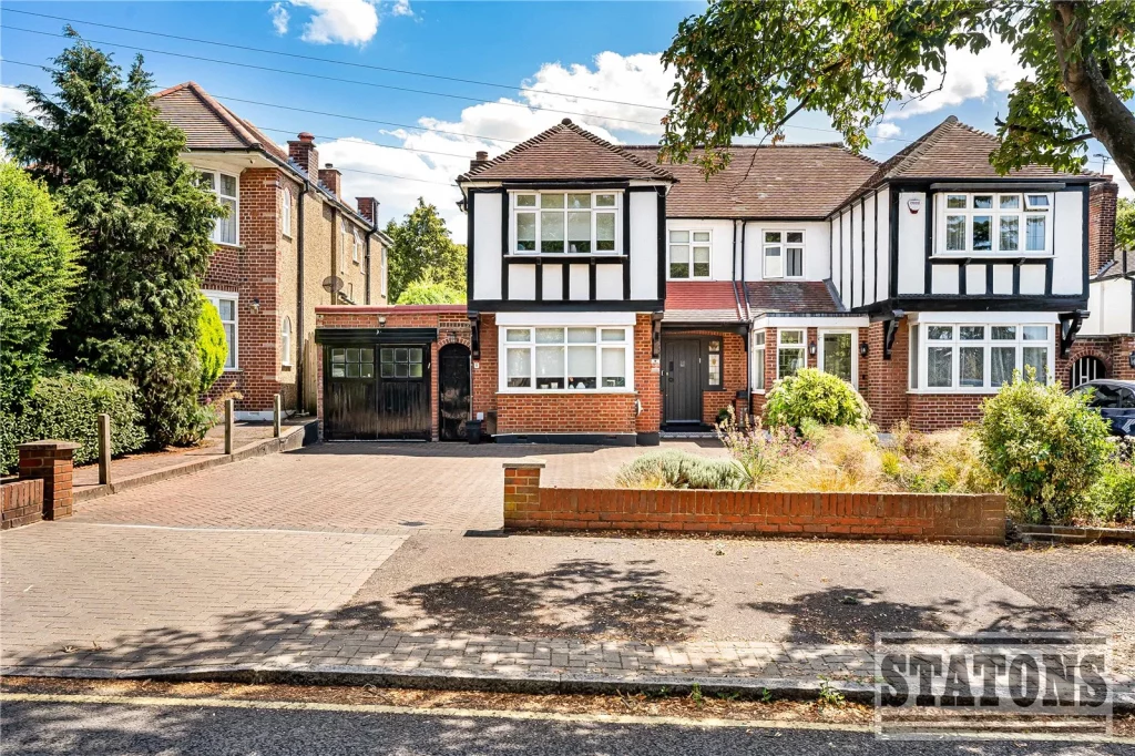 #5 Oakdale, London (2)