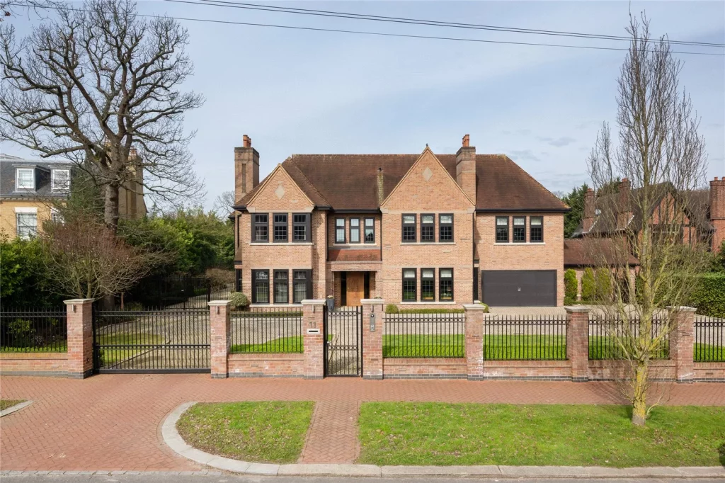 Broad Walk, Winchmore Hill
